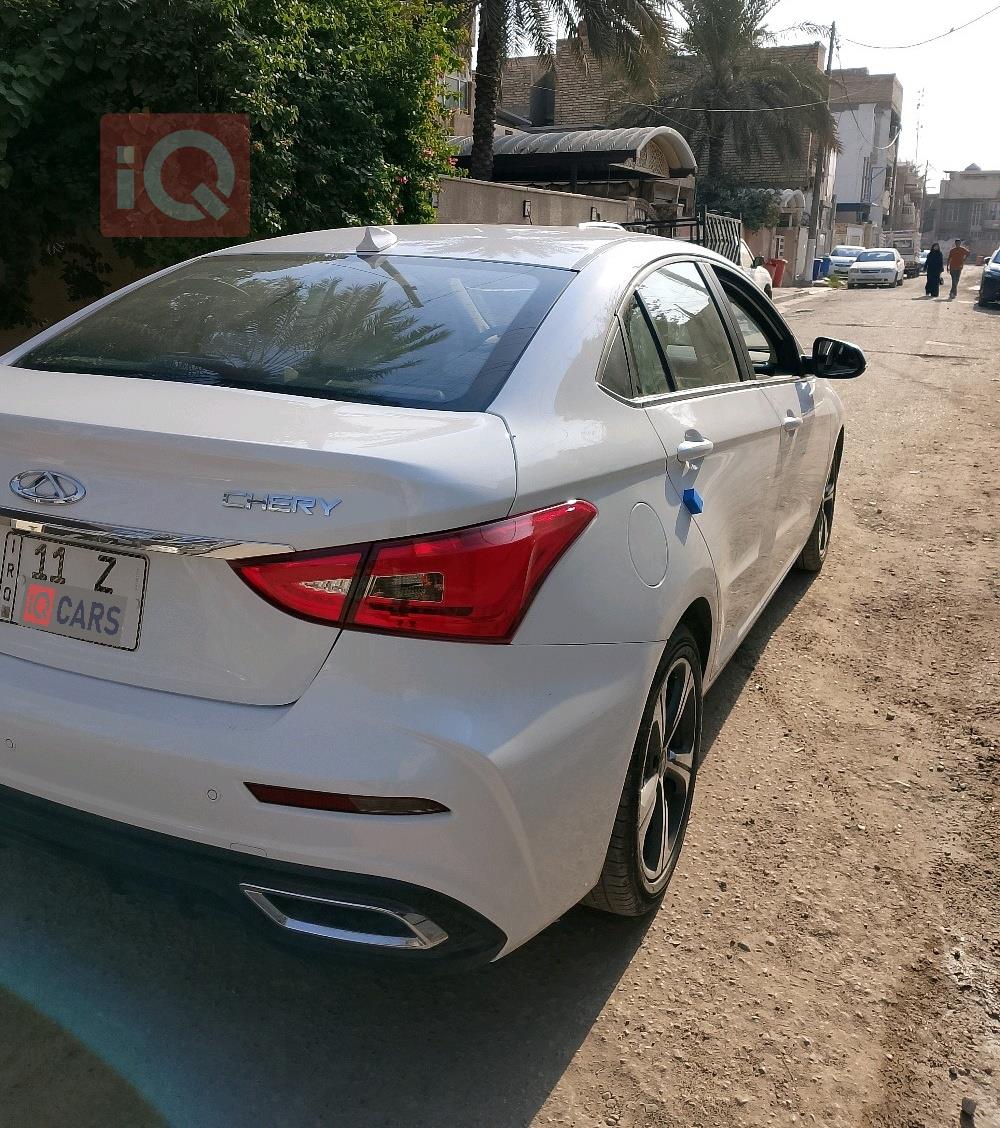 شيري أريزو 5